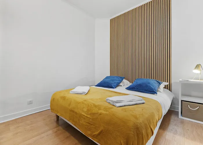 Centre De Cannes 2 Bedrooms, 131 Rue D\'Antibes A 5 Minutes Du Palais
